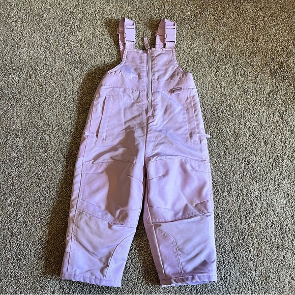 12M - Picture 2 of 4